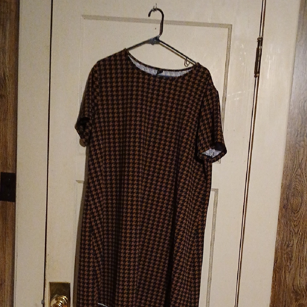 Elegant Brown Houndstooth Dress